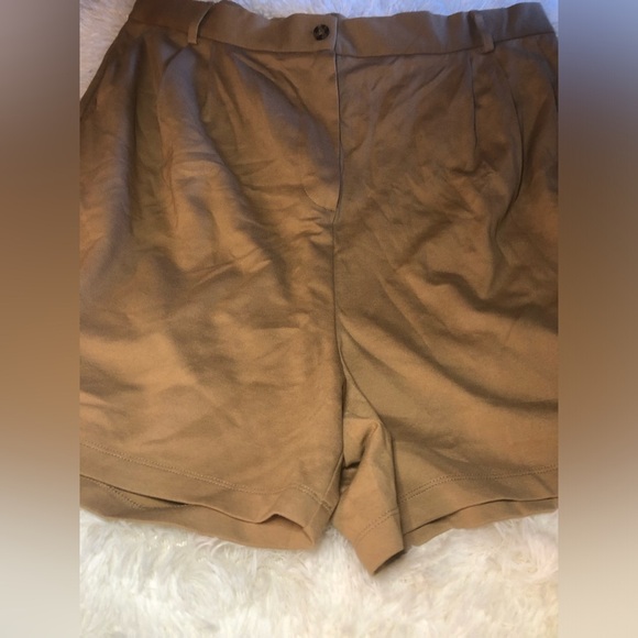 VENUS Tan Bermudas Chic Versatile Shorts - Picture 6 of 14